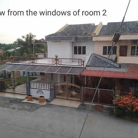 Purple Dream Home Teluk Panglima Garang Room photo