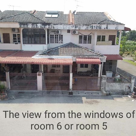 Purple Dream Home Teluk Panglima Garang Exterior photo