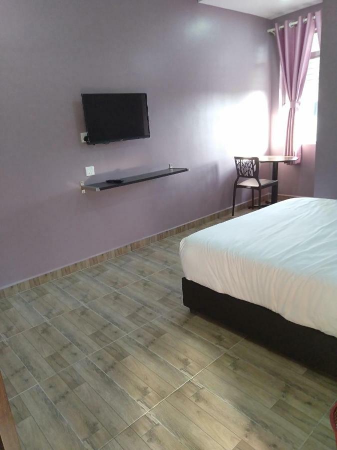 Purple Dream Home Teluk Panglima Garang Exterior photo