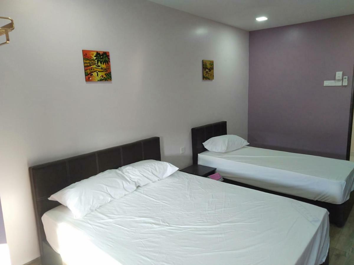 Purple Dream Home Teluk Panglima Garang Exterior photo