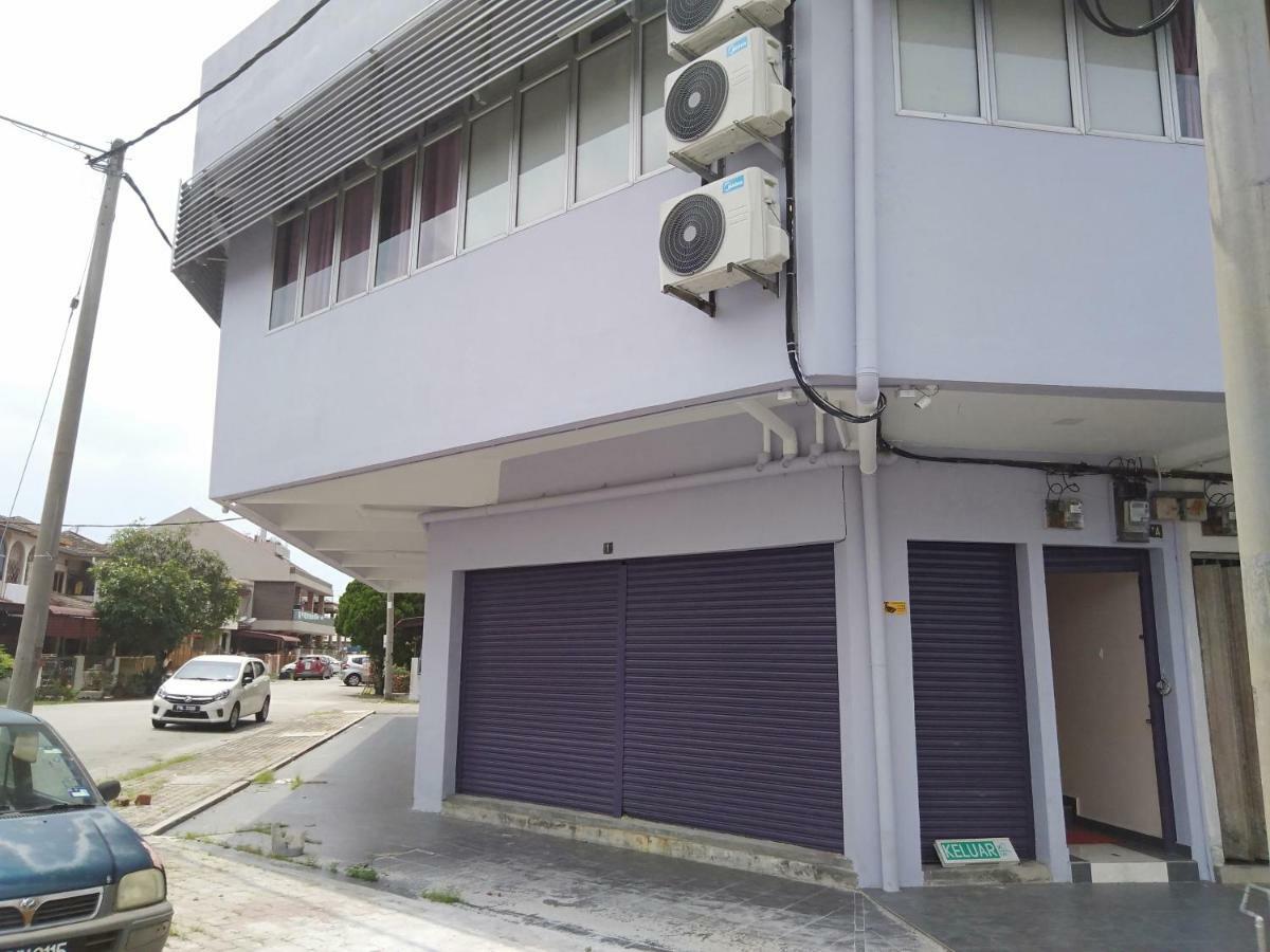 Purple Dream Home Teluk Panglima Garang Exterior photo