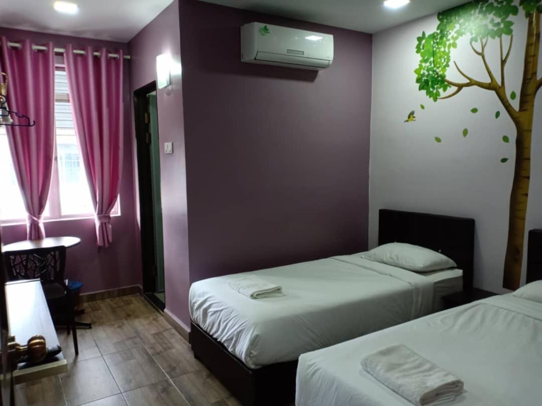 Purple Dream Home Teluk Panglima Garang Exterior photo